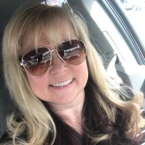 Meet your Posher, Cheryl